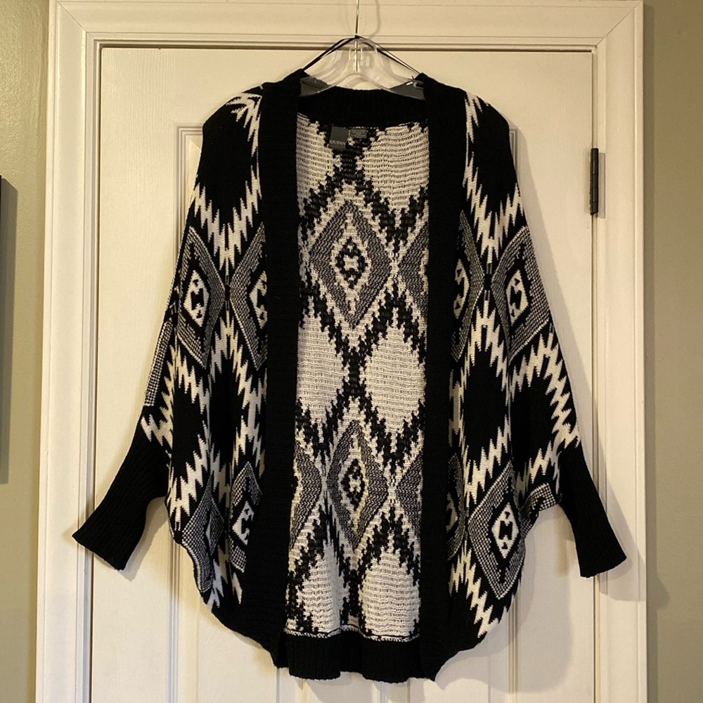 Excellent Condition, Aztec Cardigan